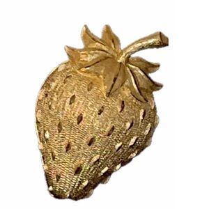 Vintage Mamselle Gold Toned Strawberry Textured Brooch / Pin